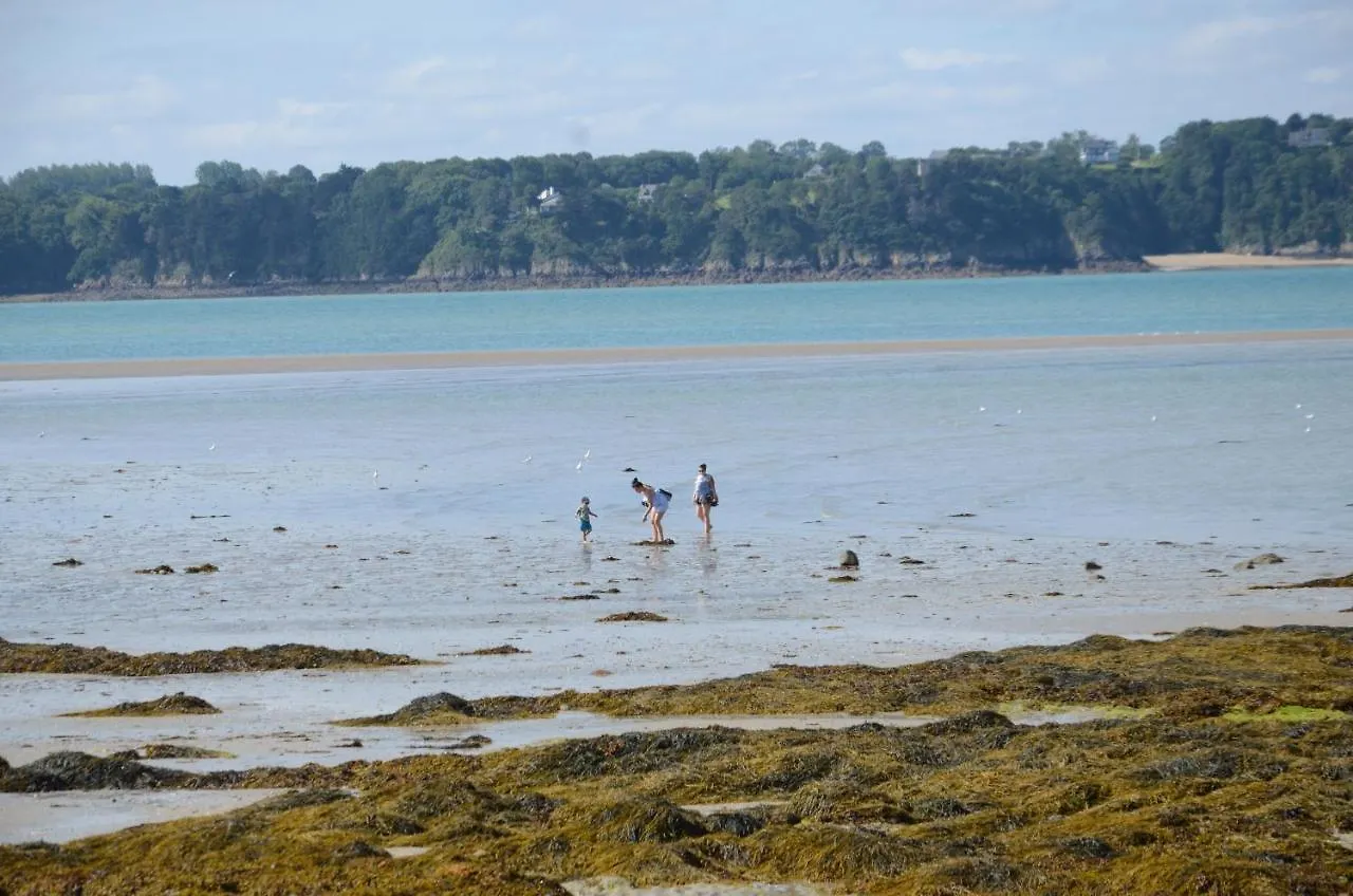 Bleu Outremer Saint-Cast-le-Guildo